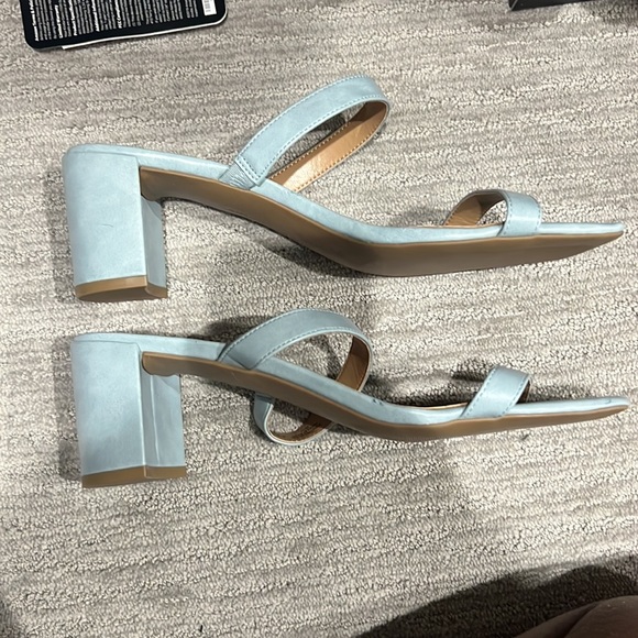 Banana Republic Sandals - Picture 2 of 3